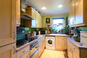 Kitchen- click for photo gallery